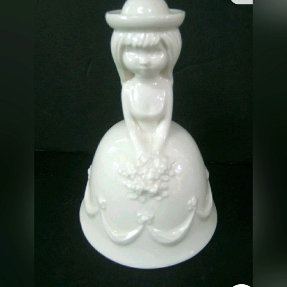 Vintage Goebel West Germany Bride Flower Girl Wedding Bell Porcelain Figurine